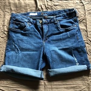 Kut from the Kloth Catherine Boyfriend Shorts